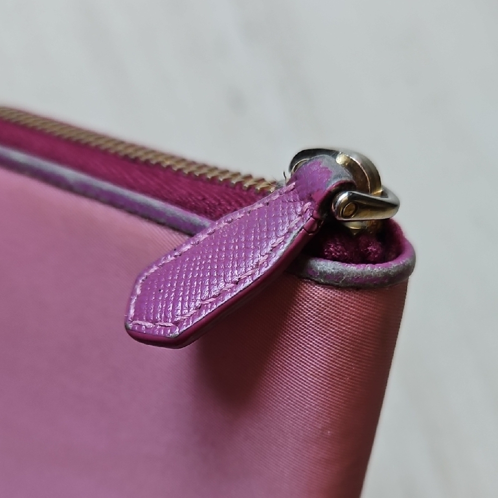 Prada Pink Leather Nylon Zippy Wallet with Iconic Logo - Picture 4 of 8
